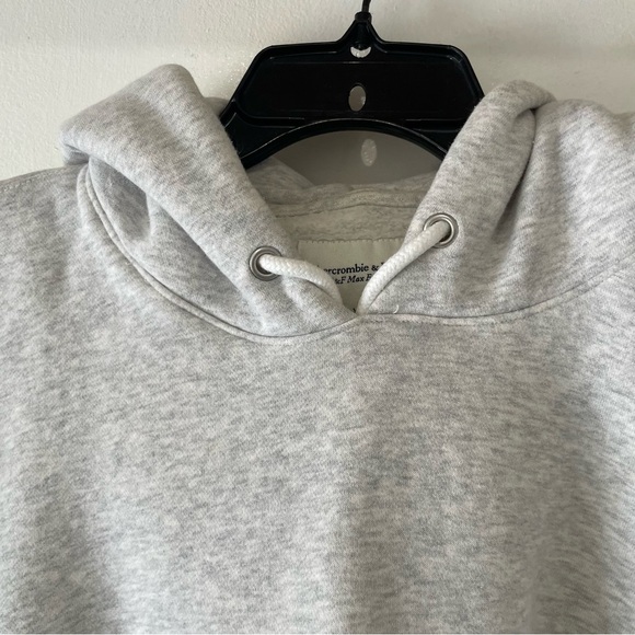 Abercrombie & Fitch Cropped Gray Hoodie - Picture 5 of 9